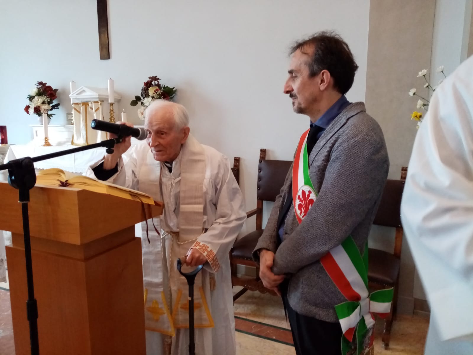 Il presidente del Consiglio comunale Luca Milani al centenario di don Giulio Andreini