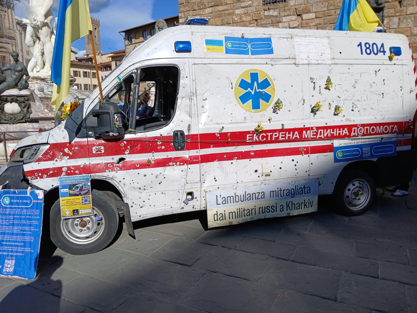 Consiglio comunale ambulanza crivellata