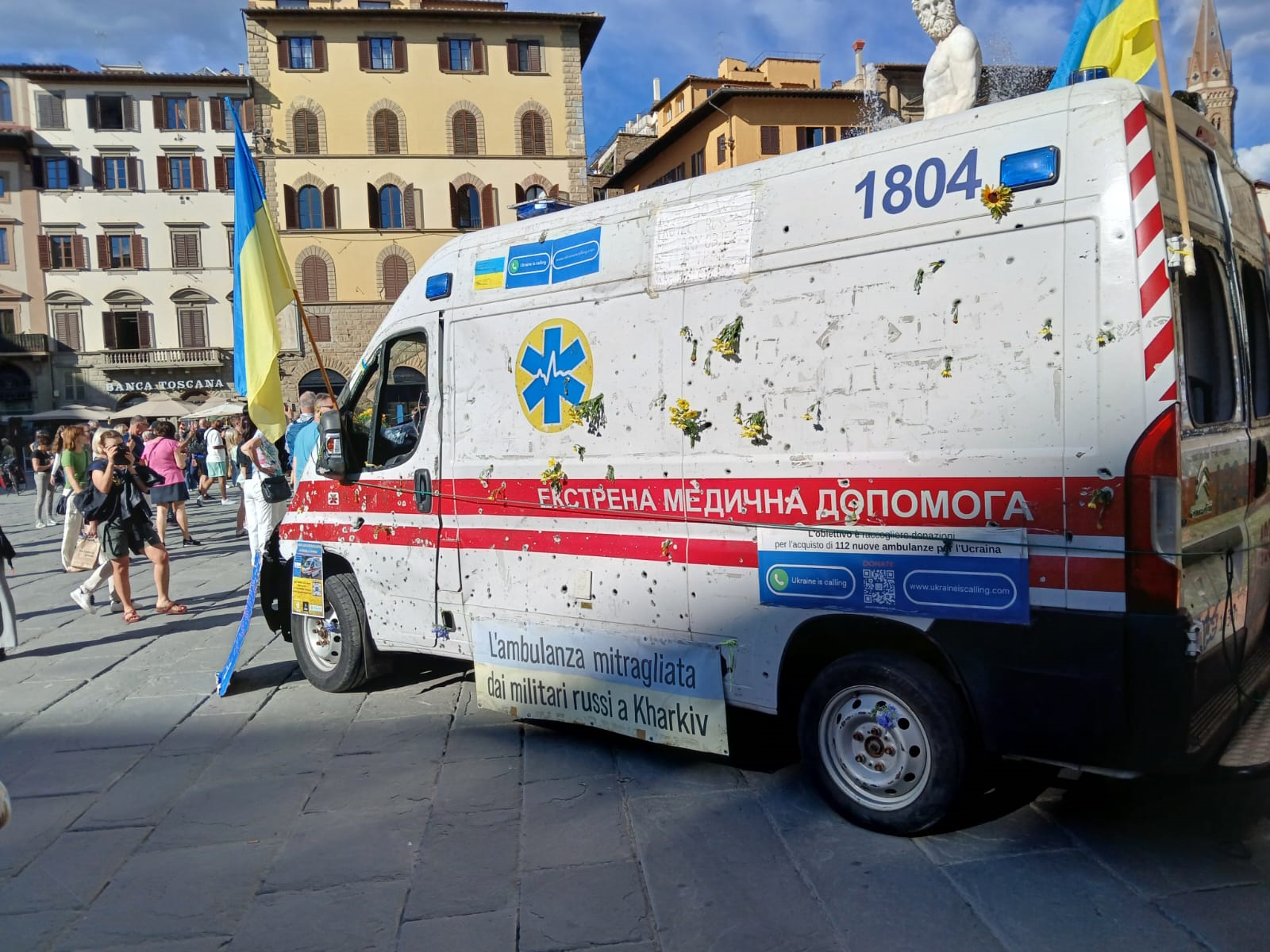 Consiglio comunale ambulanza crivellata